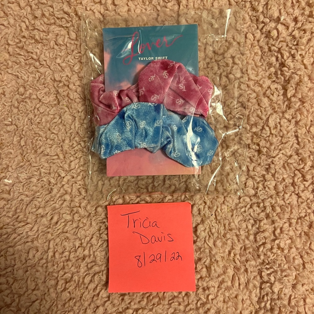 Taylor Swift Lover Scrunchies